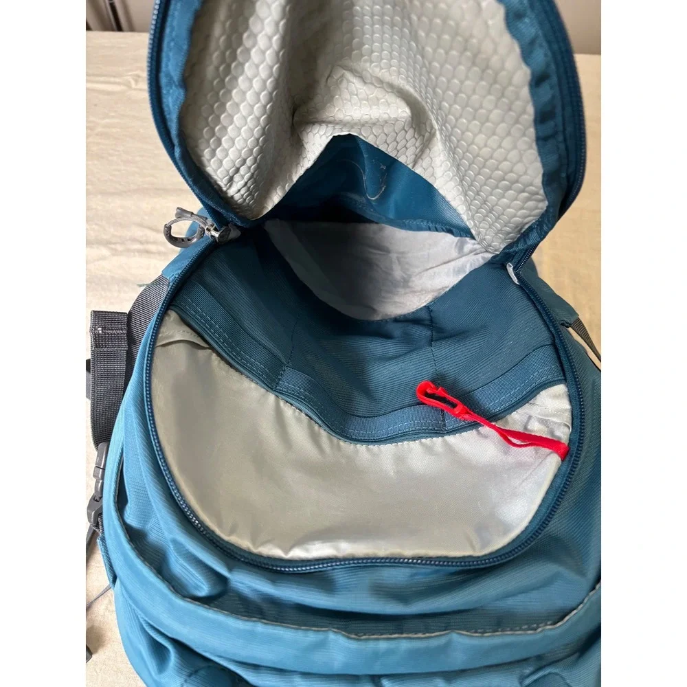 Osprey Backpack Questa 24/Seven Series Teal Blue Hiking Commute Travel Laptop